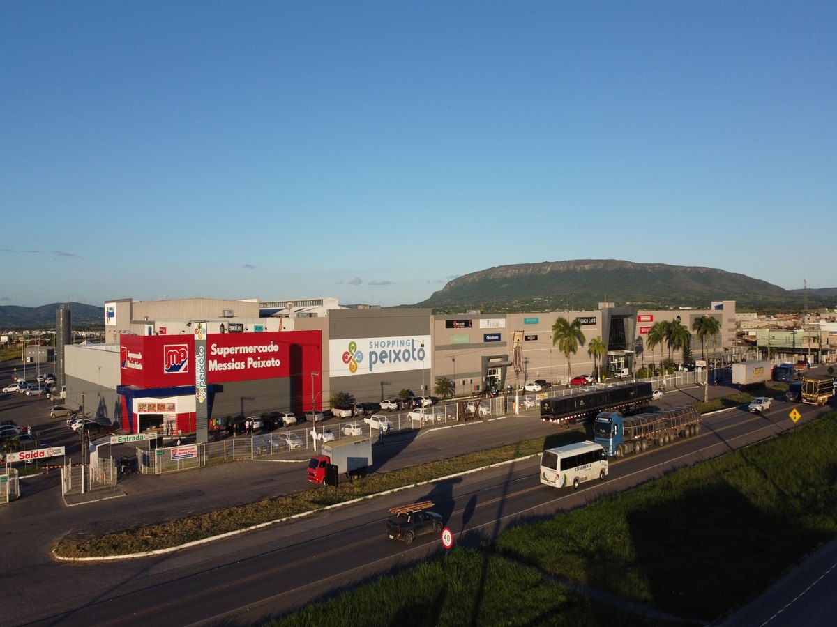 Vista aérea do Shopping Peixoto, em Itabaiana